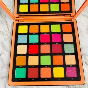 ANASTASIA BEVERLY HILLS  NORVINA Collection—Pro Pigment Palette Vol. 3